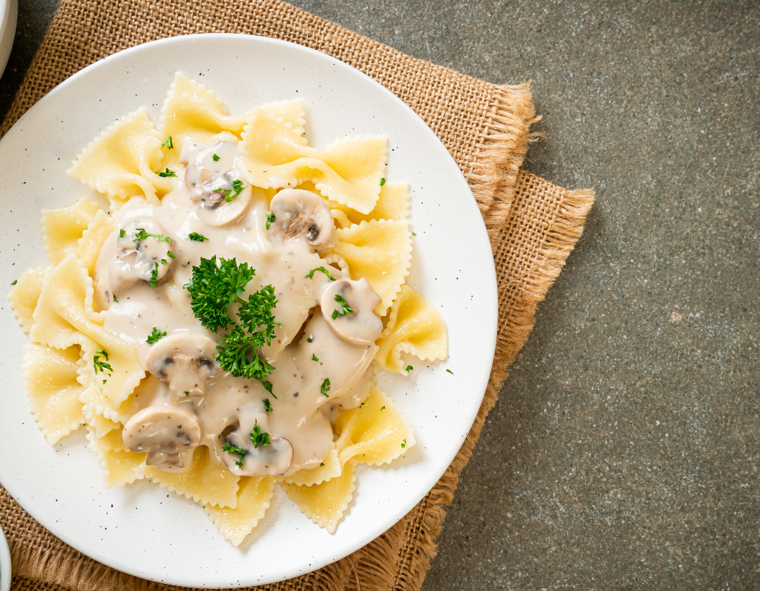 Papillons aux champignons et aux haricots blancs