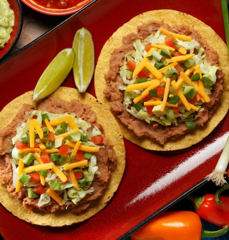 Tostada au boeuf et cheddar fondu