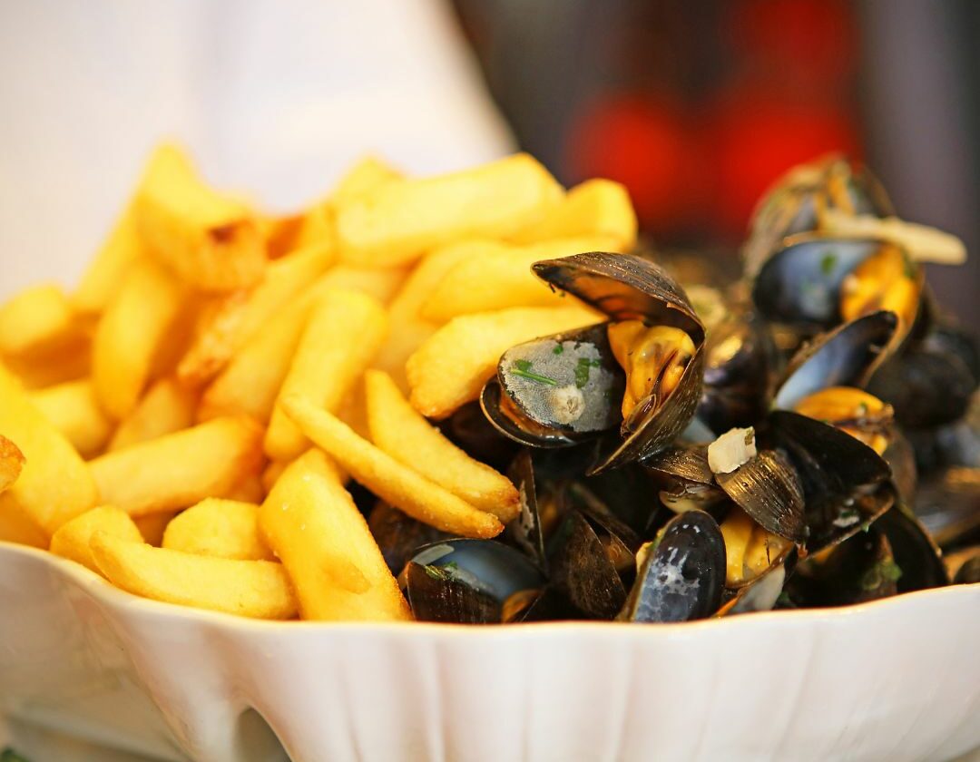 Moules marinières frites